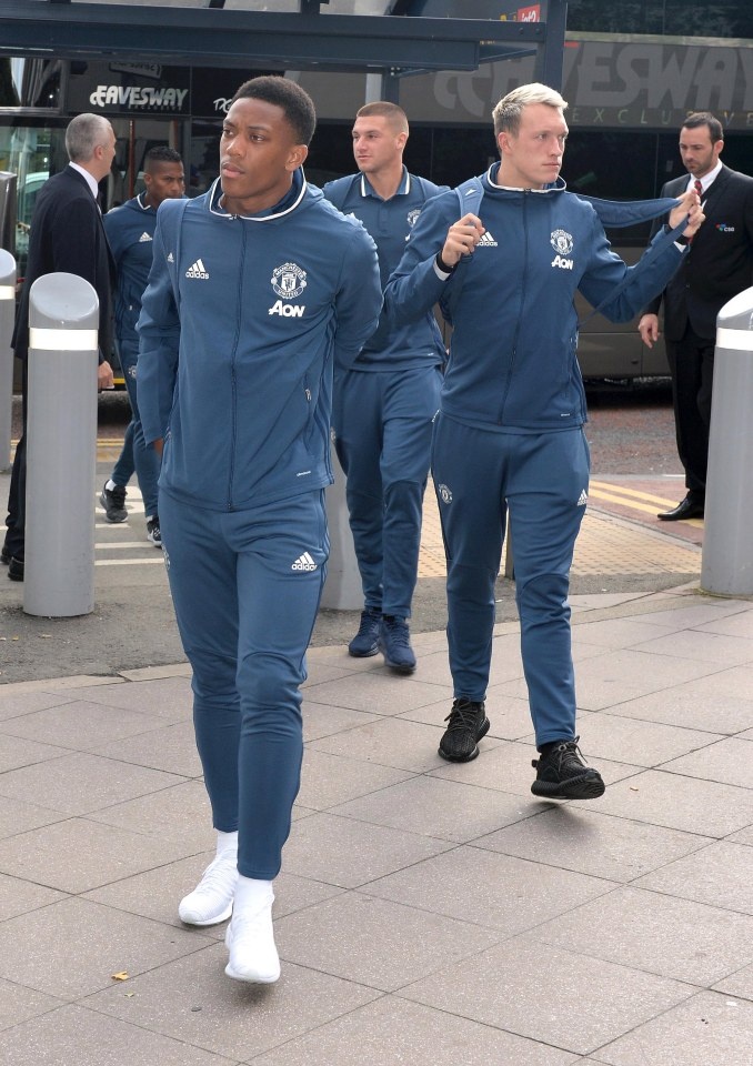 ibrahimovic ra mat MU anh 6