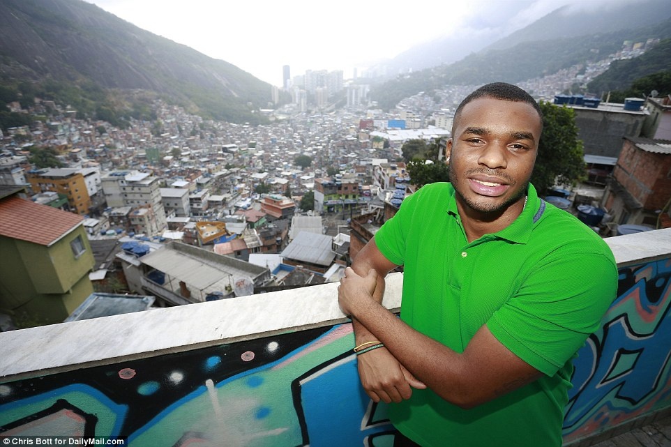 Khach san o chuot 11 do la cho du khach anh 1