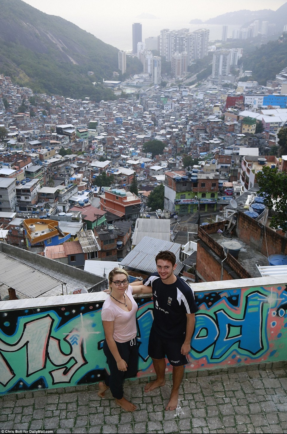 Khach san o chuot 11 do la cho du khach anh 4