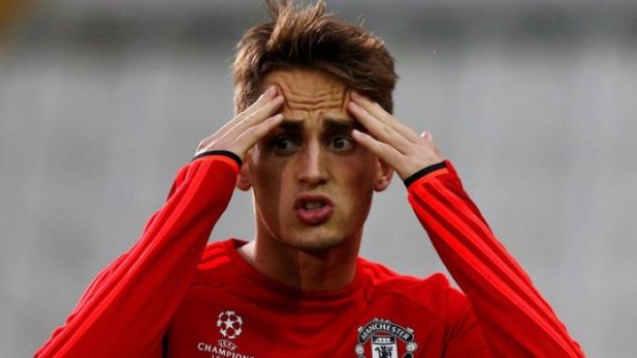 Januzaj bat Mourinho vi bi day xuong tap cung doi tre hinh anh