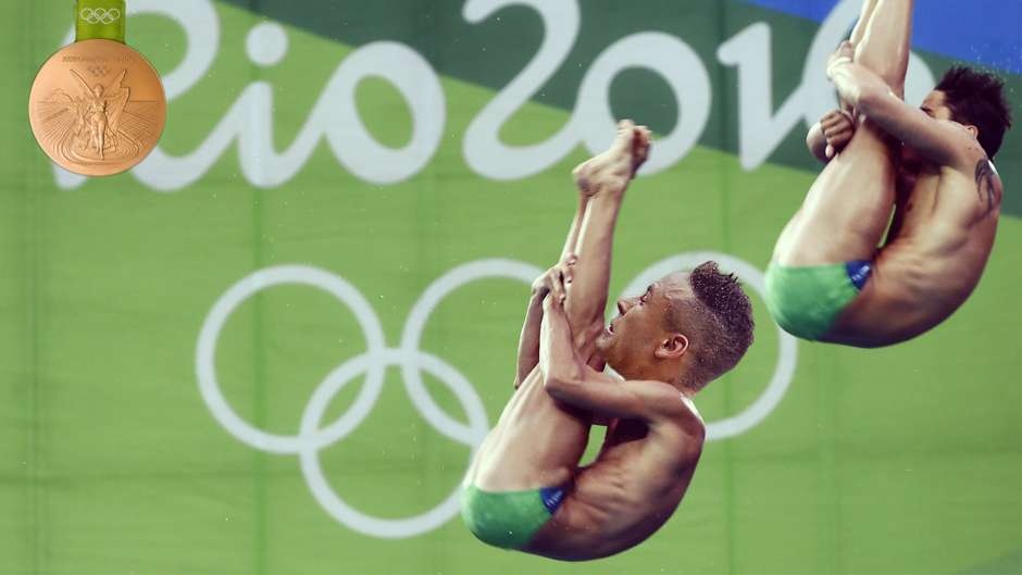 khi sao bong da di thi Olympic anh 3