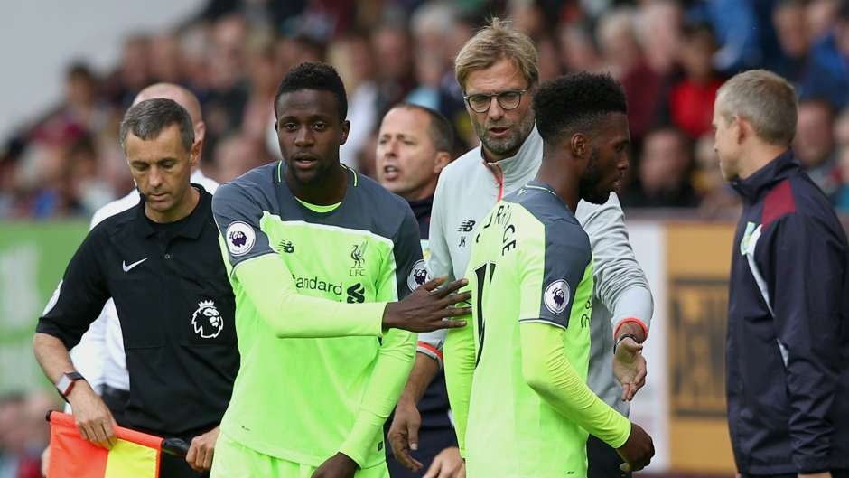 doi hinh te nhat vong hai giai Ngoai hang anh 11