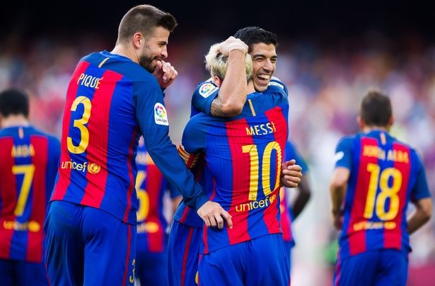 suarez ghi 4 hattrick trong 6 trận ảnh 4 suarez ghi 4 hattrick trong 6 tran anh 4