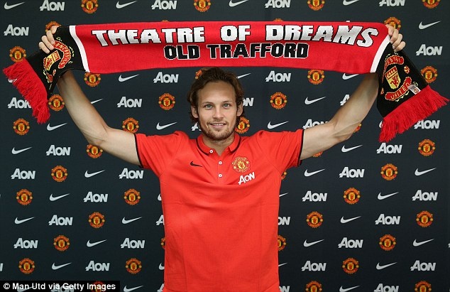 vu ap phe dinh dam trong lich su MU anh 4