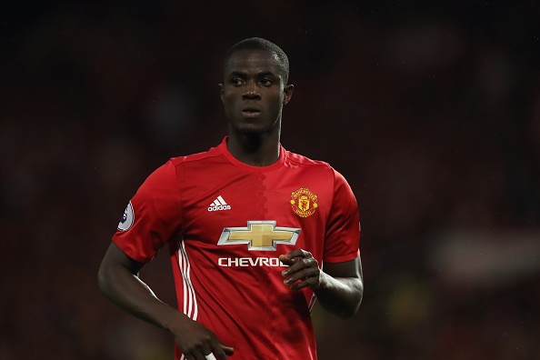 MU sap mat Eric Bailly trong 5 tuan hinh anh