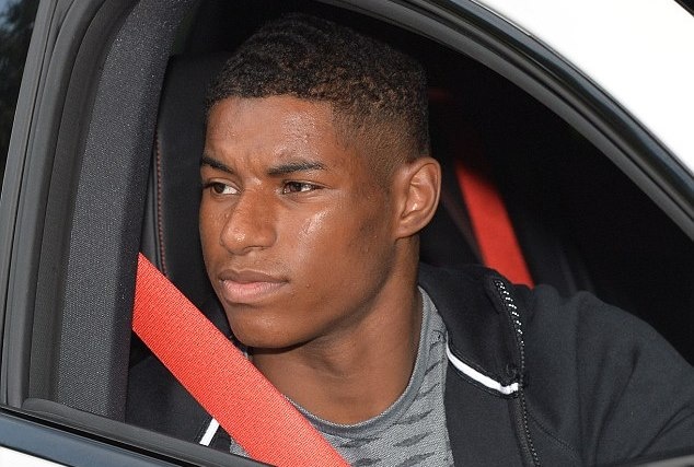 Dan sao MU met moi den san tap chuan bi cho derby hinh anh