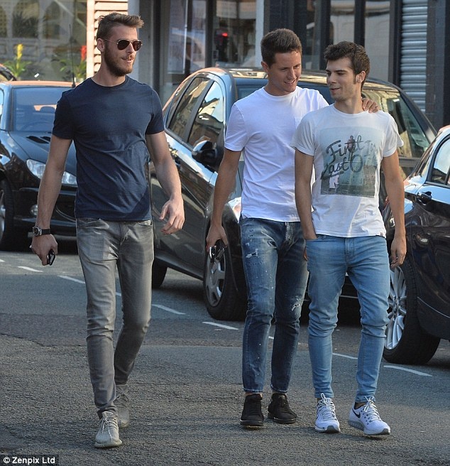 De Gea,  Herrera,  Rashford xa hoi truoc derby anh 2