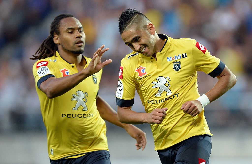 12 doi bong thuoc so huu Trung Quoc anh 3