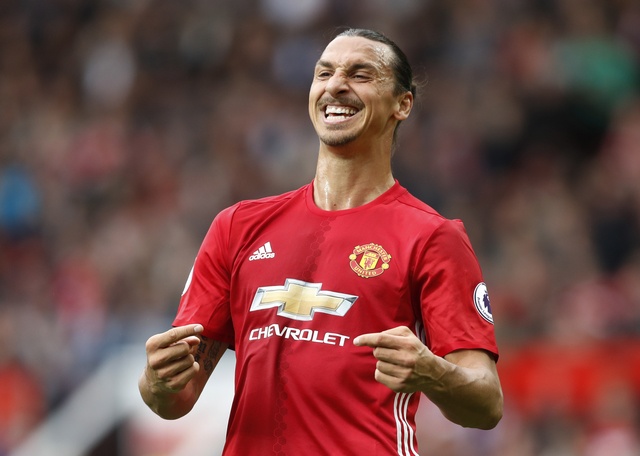 Pogba giai khat ban thang, MU huy diet Leicester 4-1 hinh anh