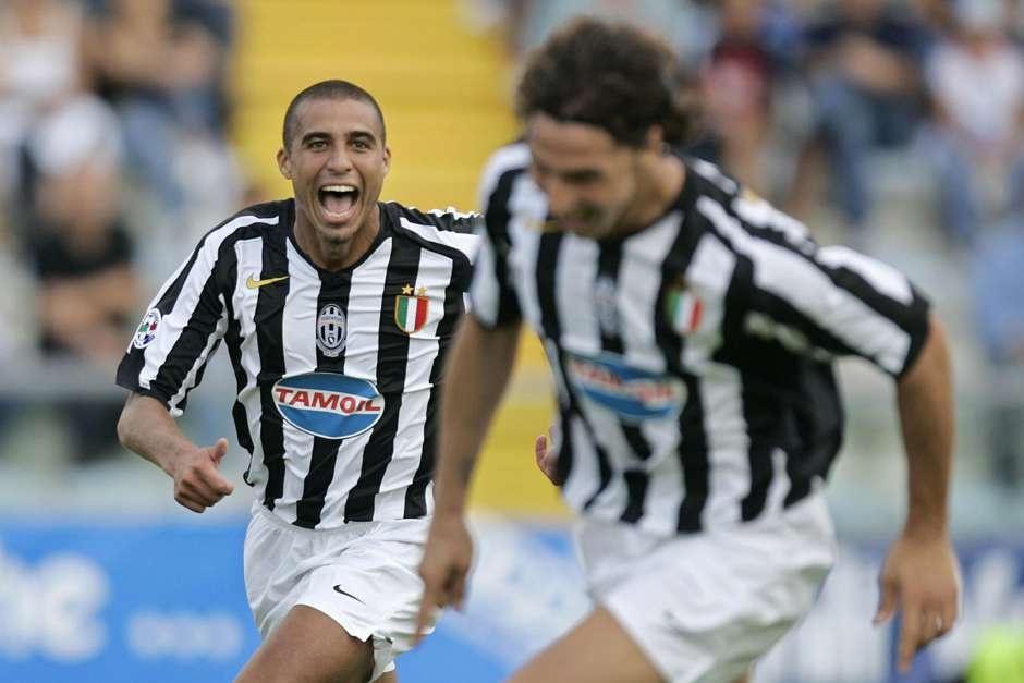 Doi hinh huyen thoai tung sat canh voi Ibrahimovic anh 11