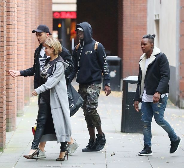 Pogba cam on fan Viet Nam anh 4