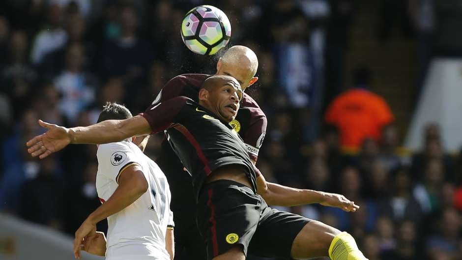 doi hinh te nhat giai Ngoai hang anh 8