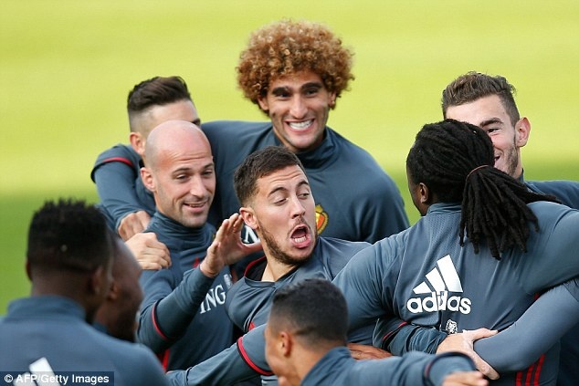 tuyen bi tap luyen anh 1