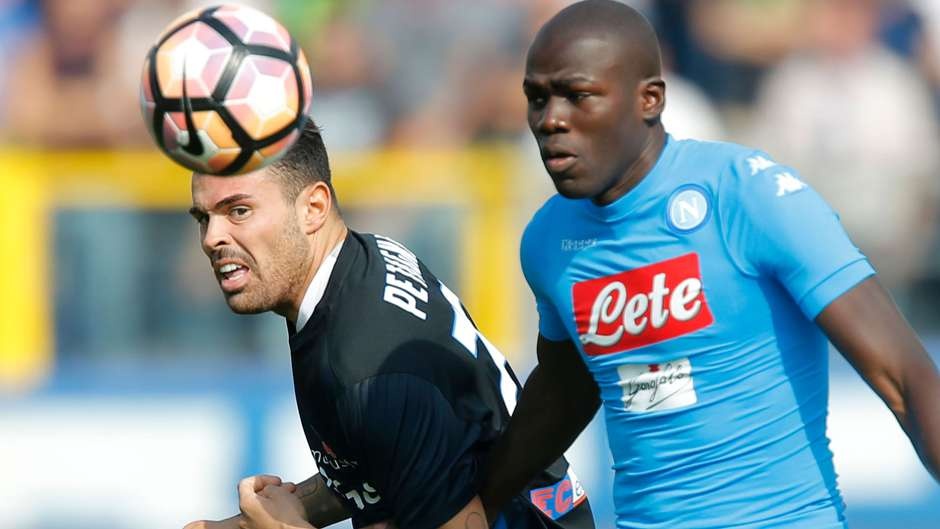 Balotelli bo xa Messi,  Griezmann ve hieu suat ghi anh 12