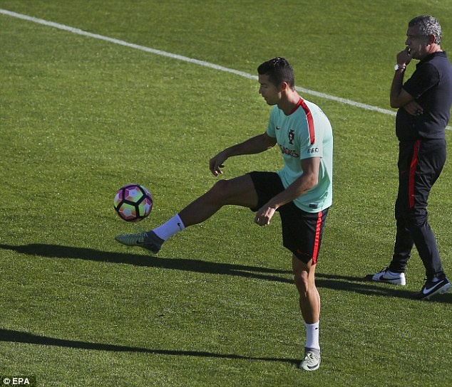 Ronaldo tap luyen anh 4