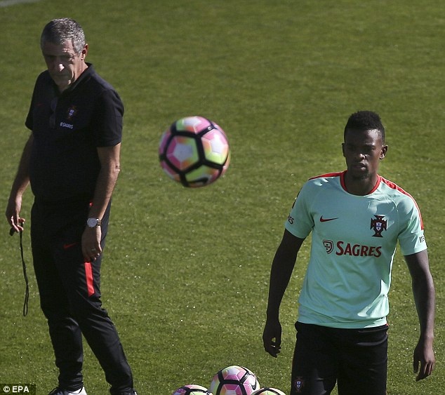 Ronaldo tap luyen anh 8