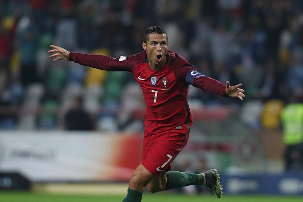 ronaldo ghi poker anh 5