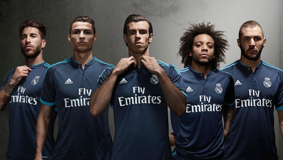 10 mau ao dau dat gia nhat the gioi anh 6