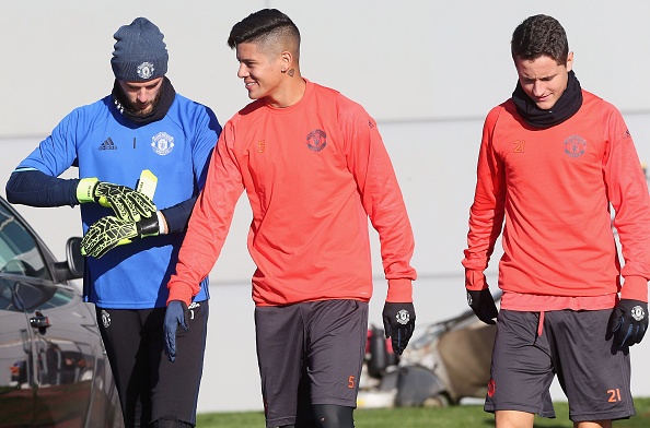 Rooney vat cuu huan luyen vien Binh Duong anh 5