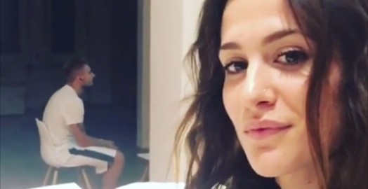 Sao Italy phot lo vo xinh vi mai choi dien tu hinh anh