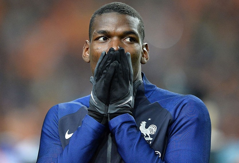 Mat Bailly, Mourinho muon day Pogba xuong choi trung ve hinh anh