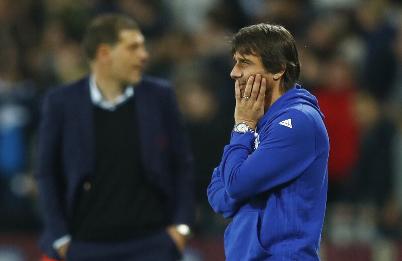 co dong vien chelsea au da voi west ham anh 10