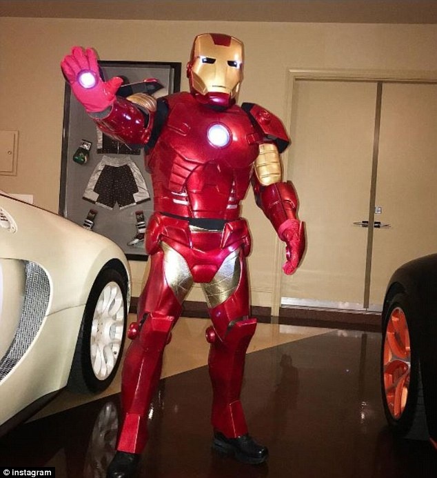 ronaldo hoa trang halloween anh 4