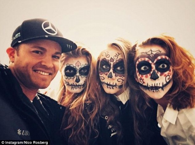 ronaldo hoa trang halloween anh 7