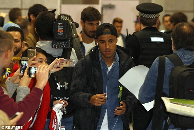 sao barca sanh dieu den Manchester anh 6