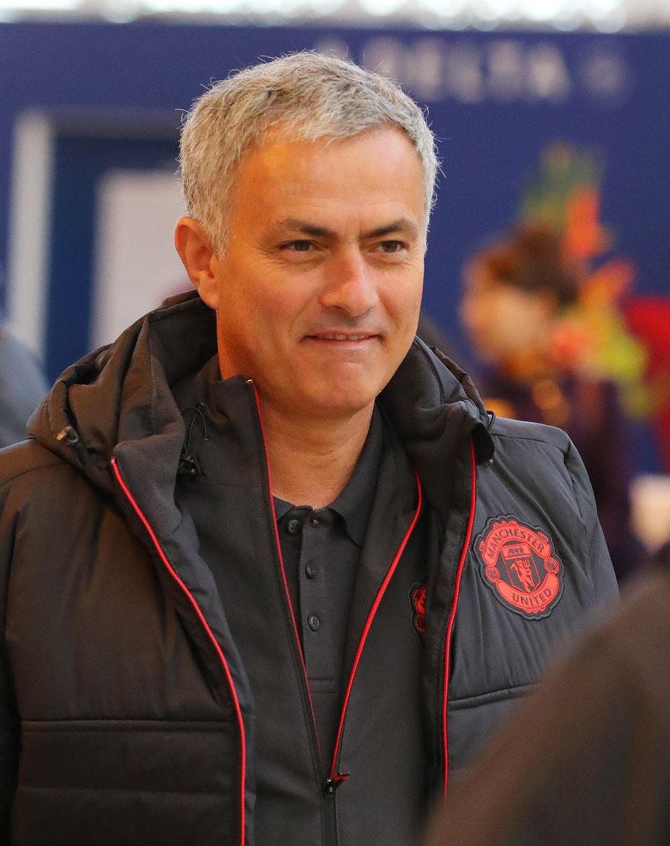 Mkhitaryan tro lai doi hinh MU anh 1