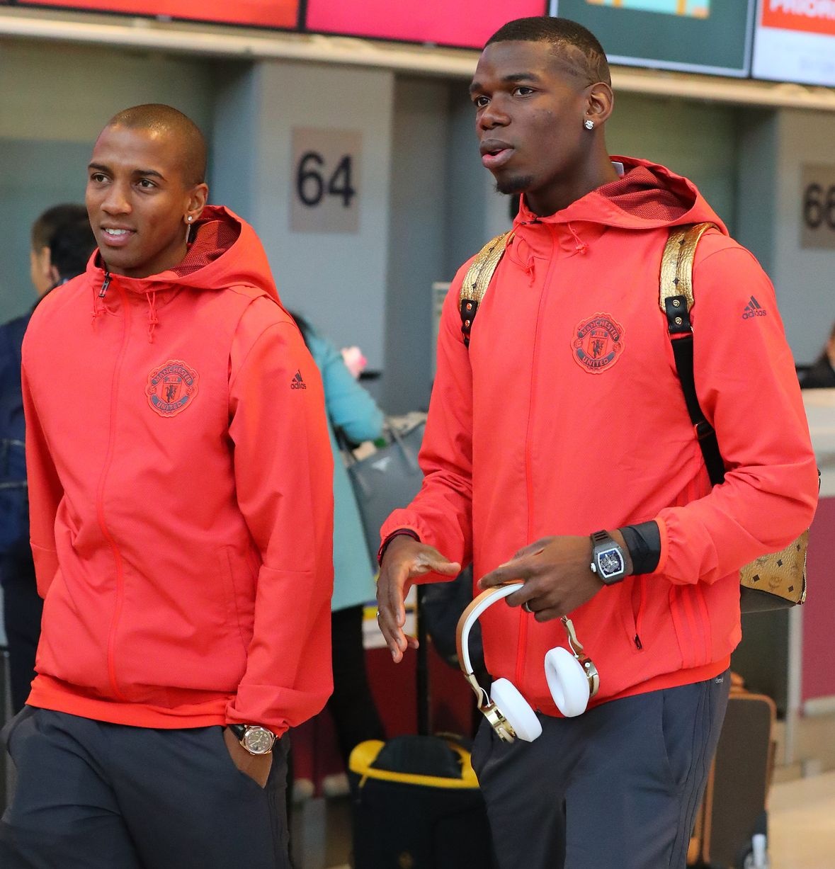 Mkhitaryan tro lai doi hinh MU anh 4