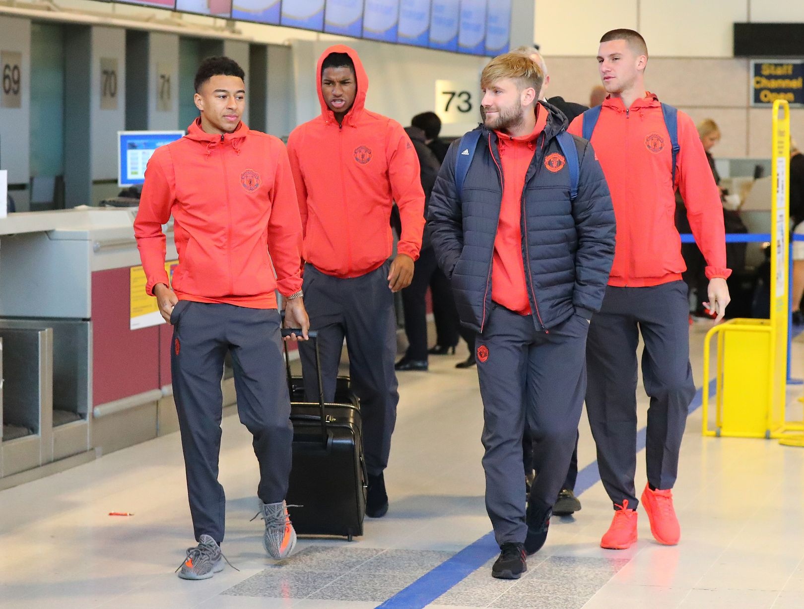 Mkhitaryan tro lai doi hinh MU anh 5