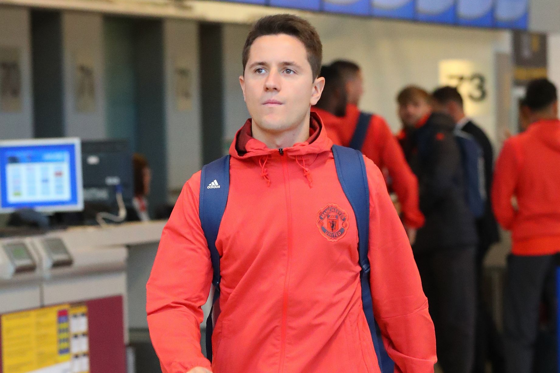 Mkhitaryan tro lai doi hinh MU anh 8