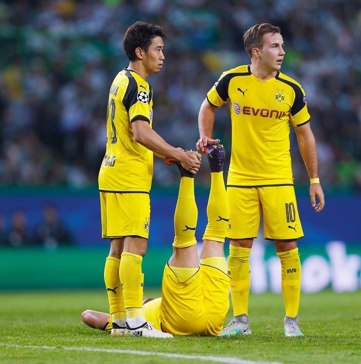 ronaldo dang anh ban nude anh 8