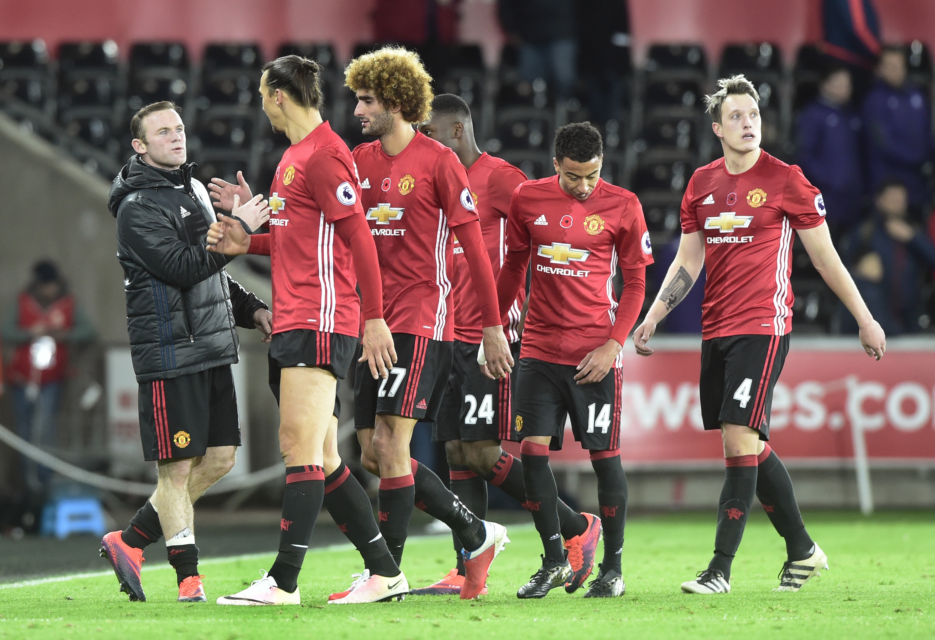 Ibrahimovic an mung ban thang 25000 anh 12