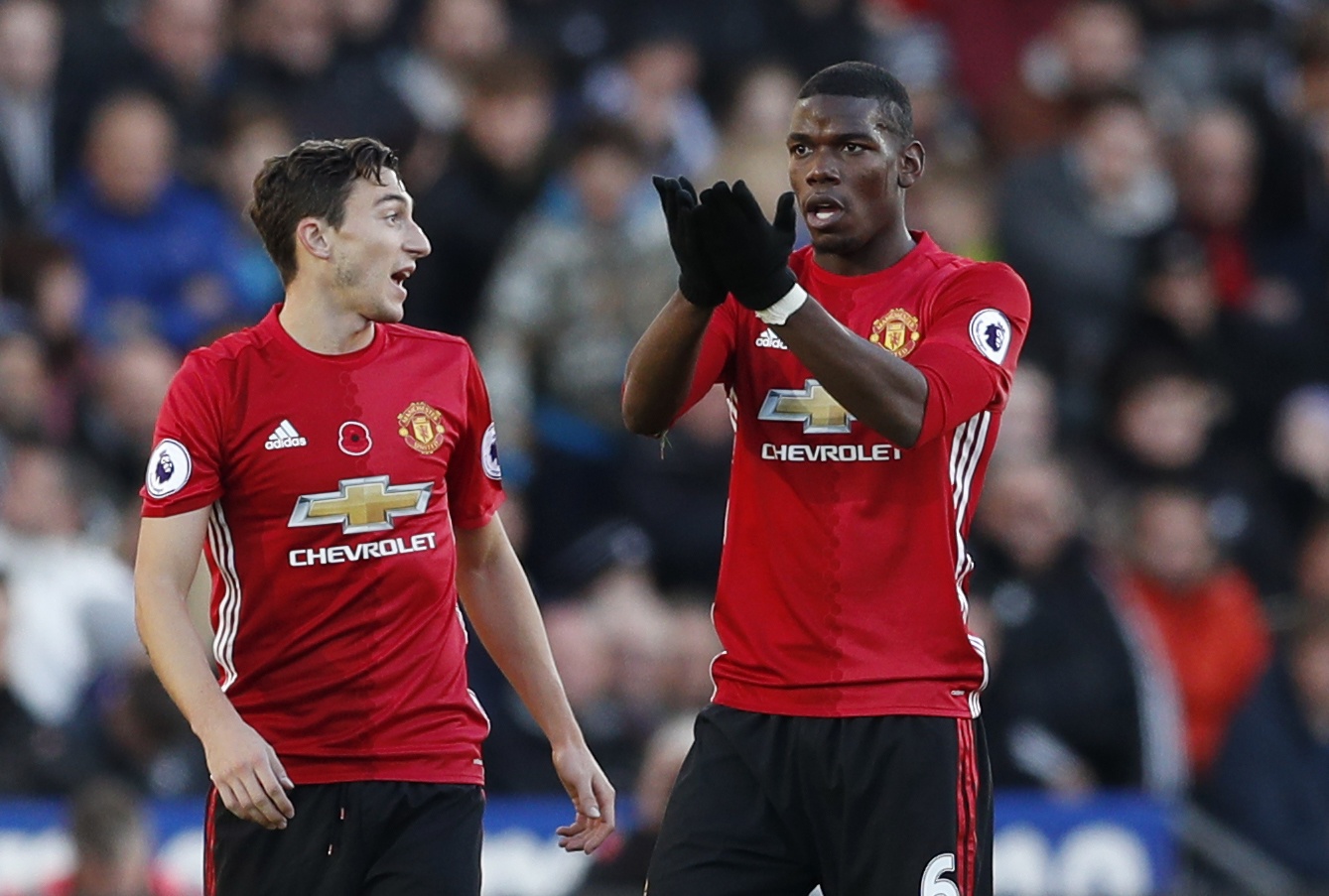 Ibrahimovic ăn mừng bàn thắng 25000 ảnh 3 Ibrahimovic an mung ban thang 25000 anh 3