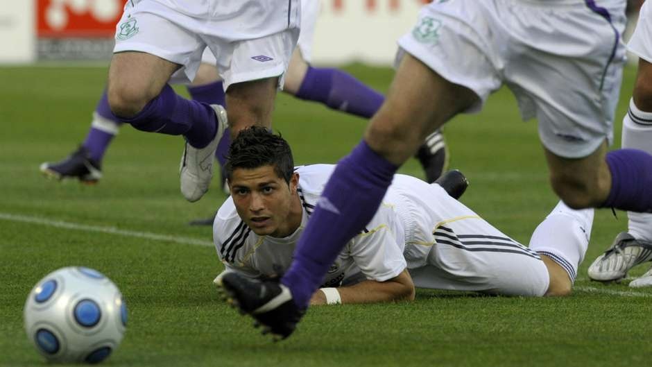 cot moc dang nho cua ronaldo tai real anh 2