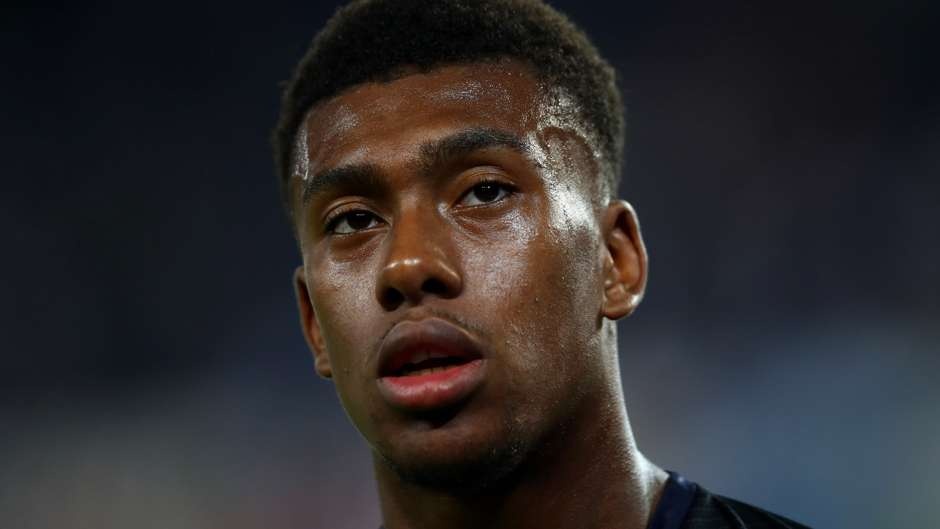 doi hinh te nhat giai ngoai hang anh 10