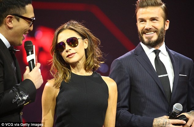 vic khoe vòng ba của beckham ảnh 6 vic khoe vong ba cua beckham anh 6