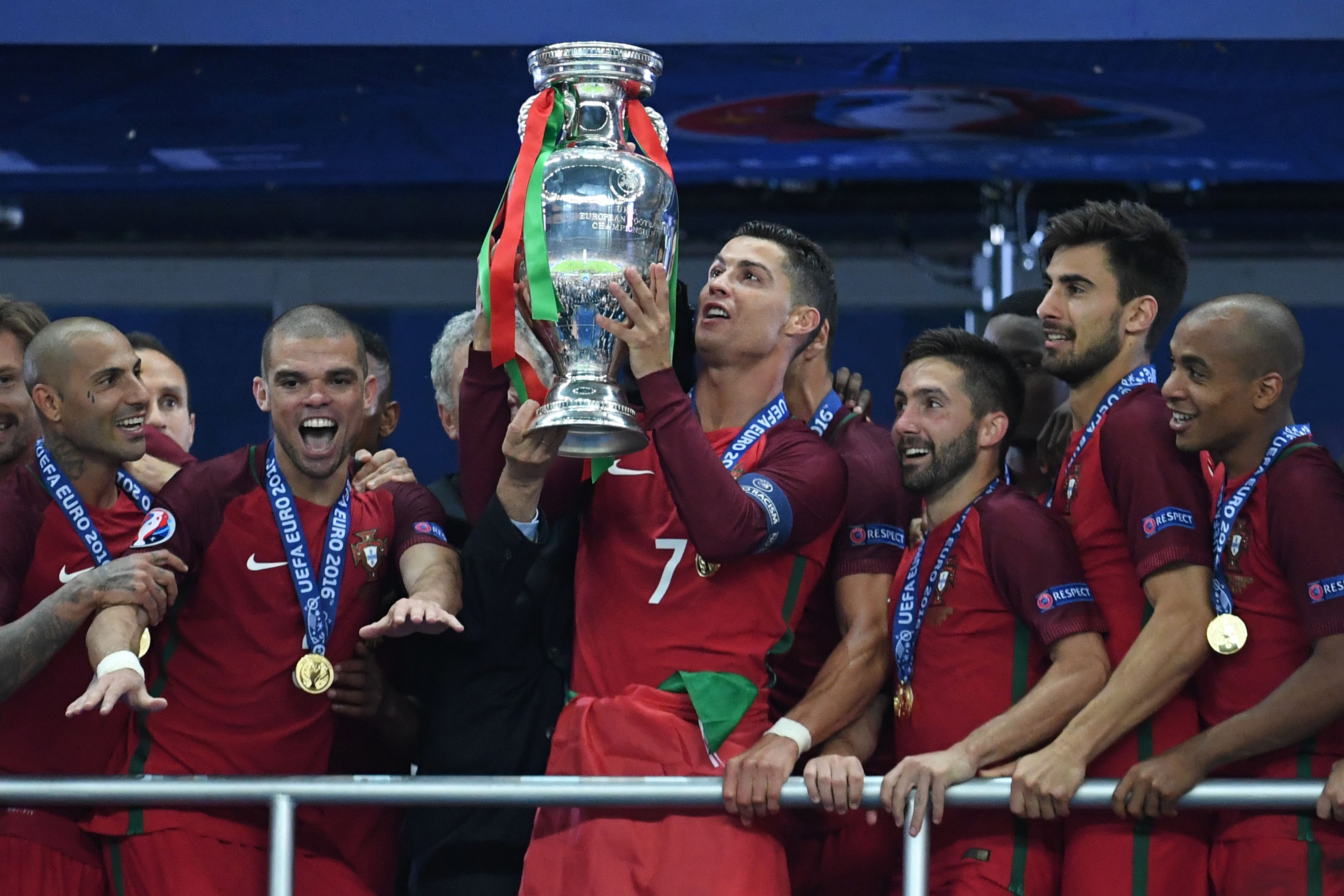 10 doi tuyen dat gia nhat the gioi anh 4