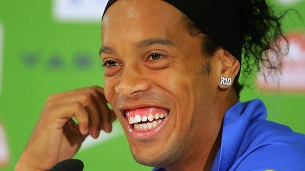 Ronaldinho, Messi va nhung tam the do dang nho trong lich su hinh anh