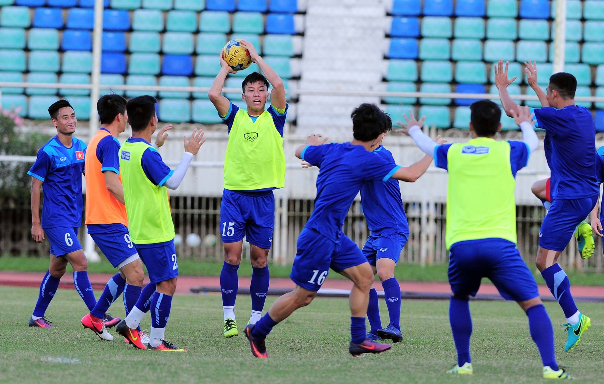 Chùm ảnh buổi tập tuyển Việt Nam ảnh 8 Chum anh buoi tap tuyen Viet Nam anh 8