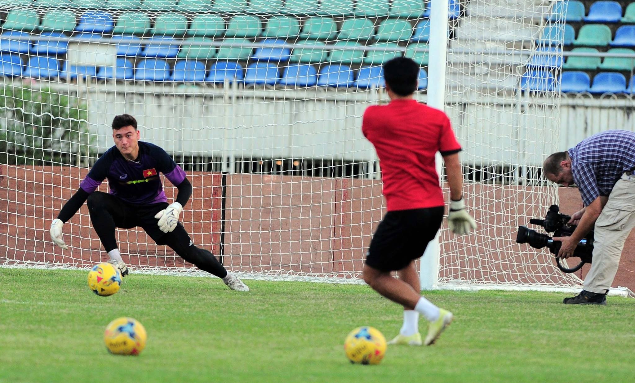 Chùm ảnh buổi tập tuyển Việt Nam ảnh 11 Chum anh buoi tap tuyen Viet Nam anh 11