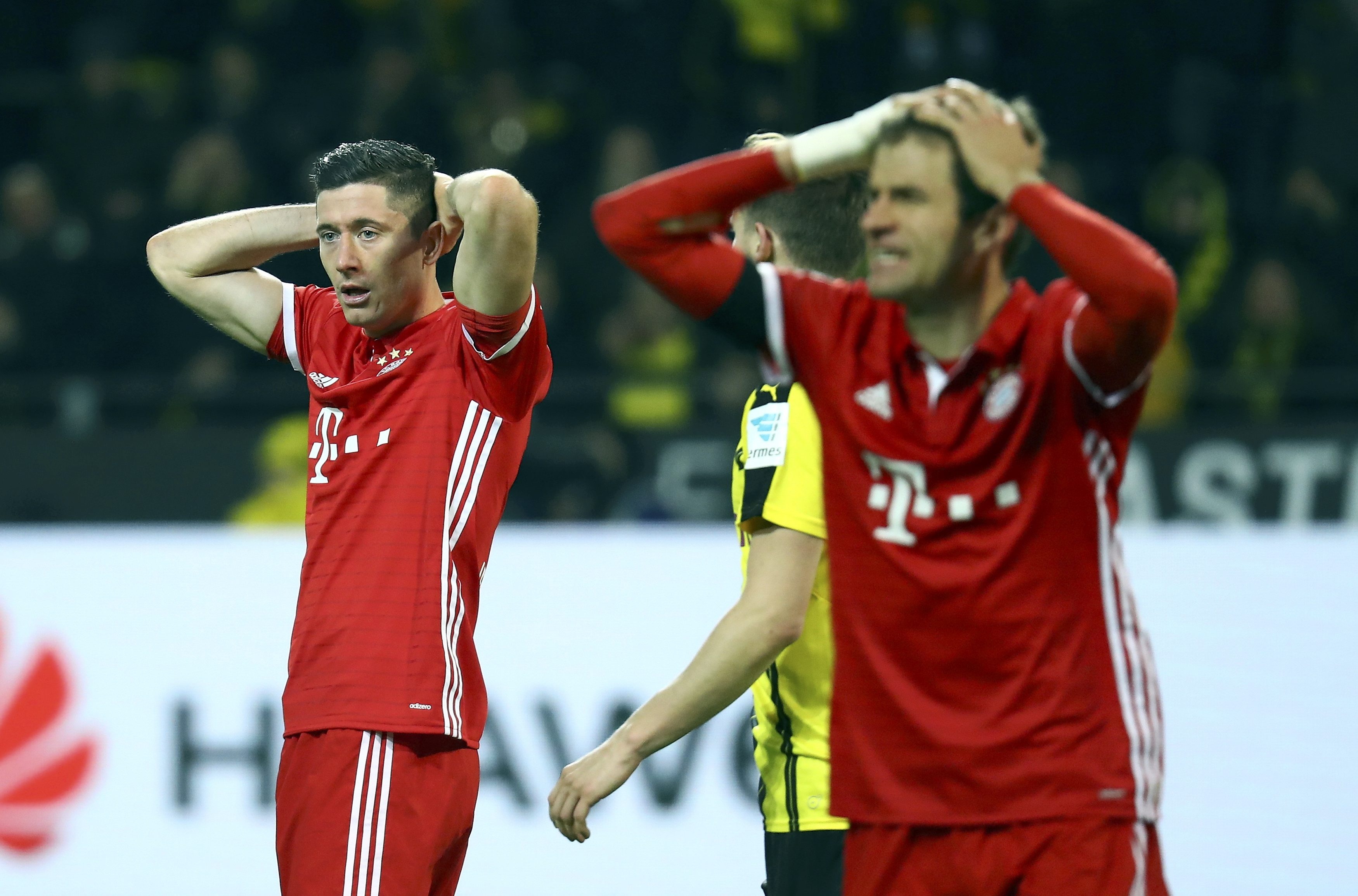 aubameyang ghi ban giup dortmund danh bai bayern anh 7