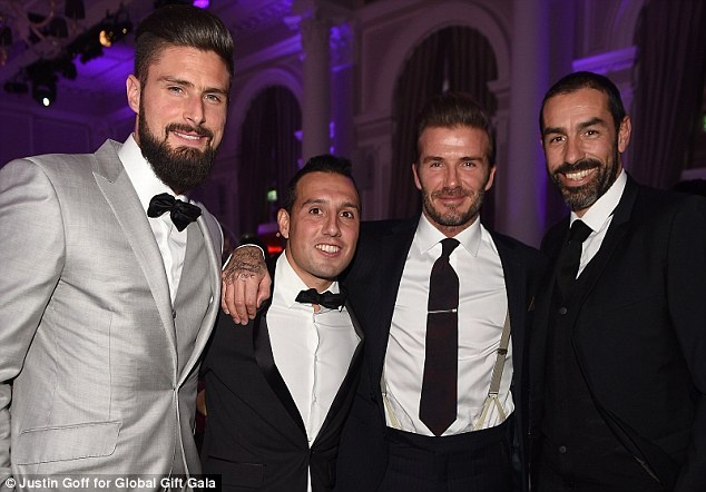 Beckham chup anh voi Giroud anh 2