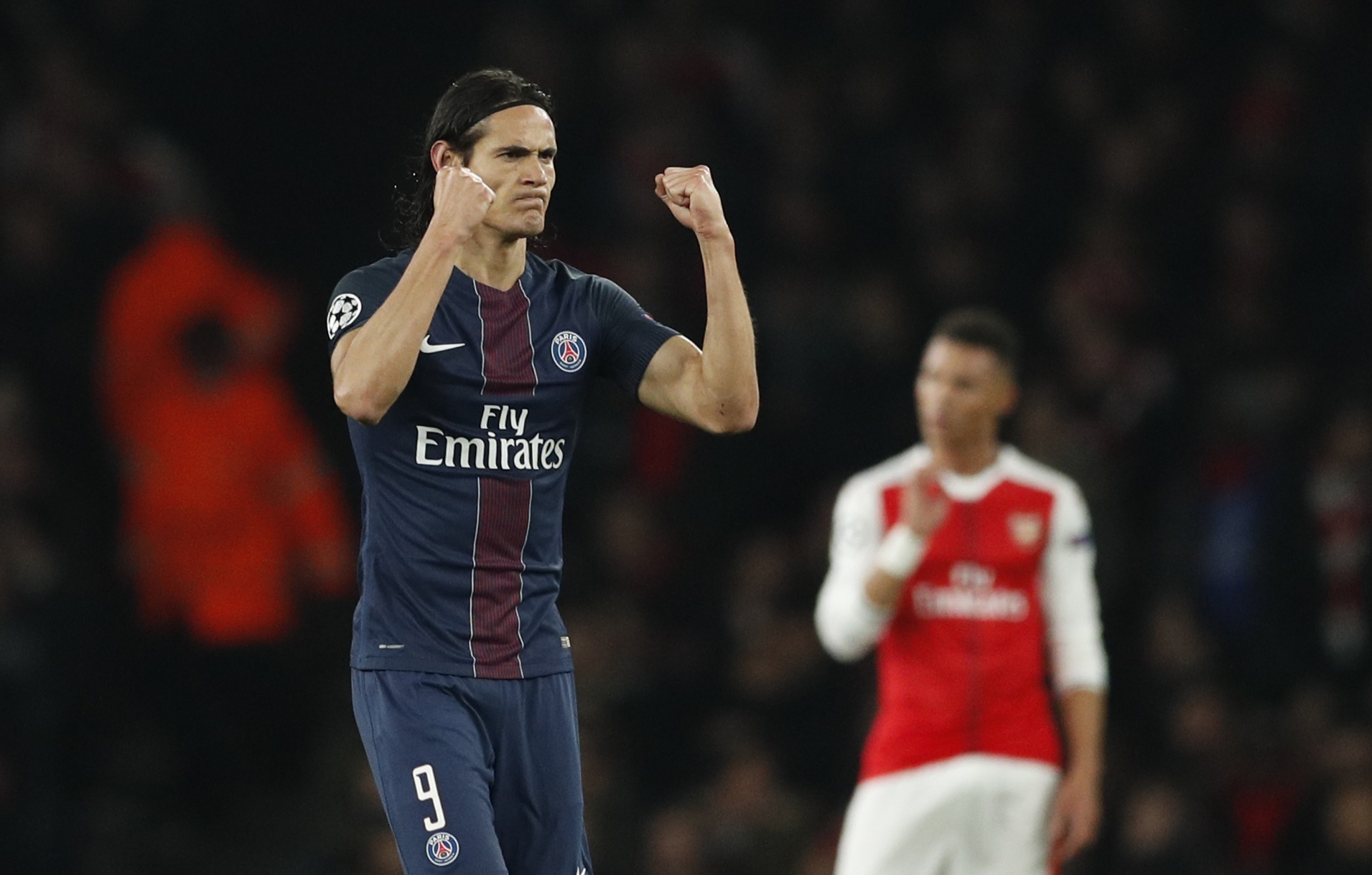 Arsenal hòa PSG 2-2 nhờ ăn vạ ảnh 3 Arsenal hoa PSG 2-2 nho an va anh 3