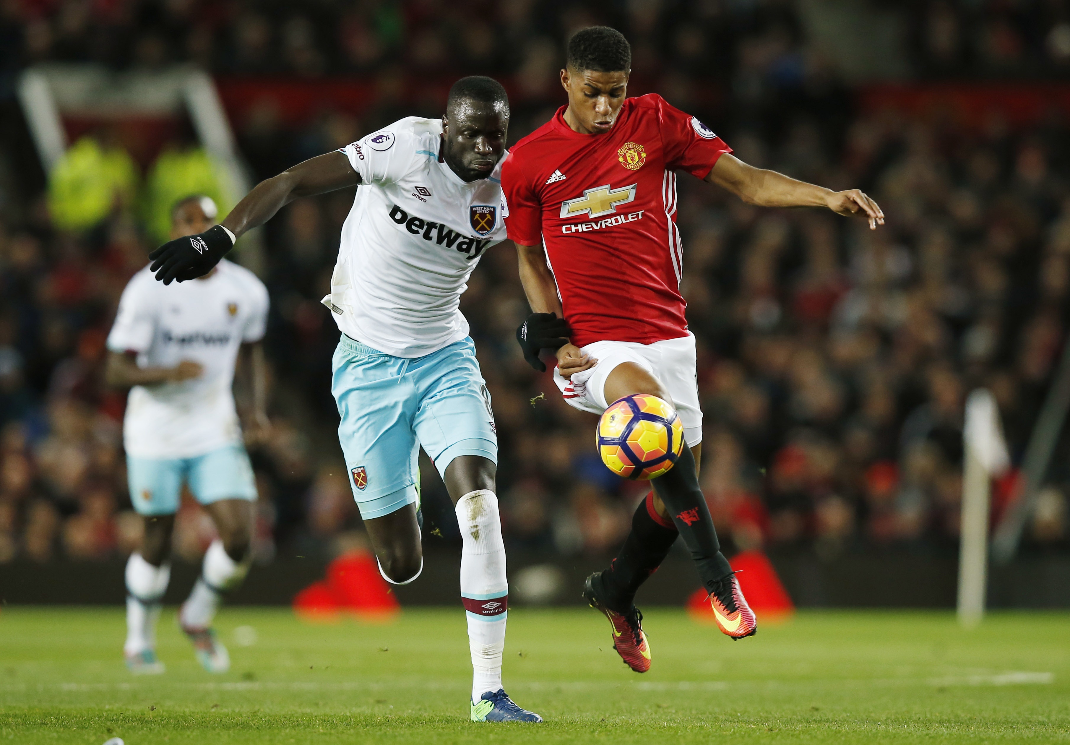 Thu mon choi hay khi den Old Trafford anh 7