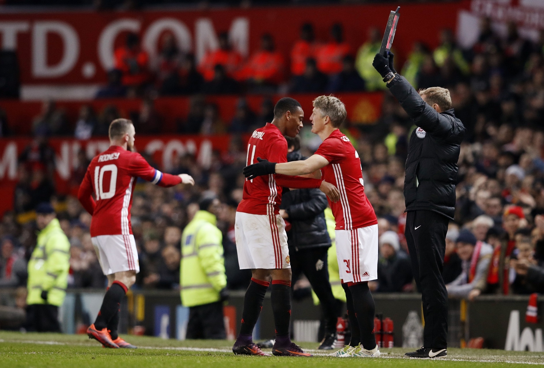 Thang West Ham,  MU vao ban ket cup lien doan anh 12