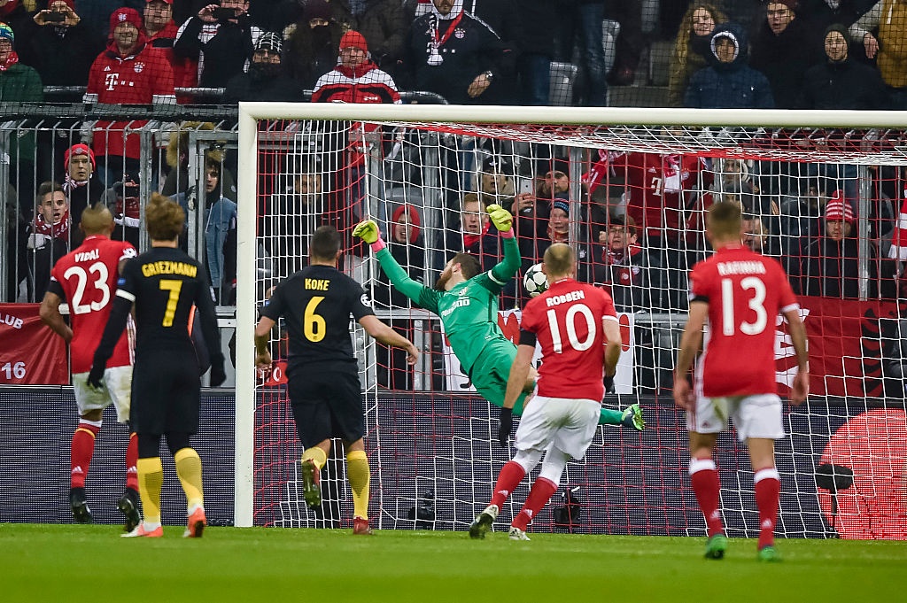Lewandowski sút phạt giúp Bayern đánh bại Atletico ảnh 5 Lewandowski sut phat giup Bayern danh bai Atletico anh 5