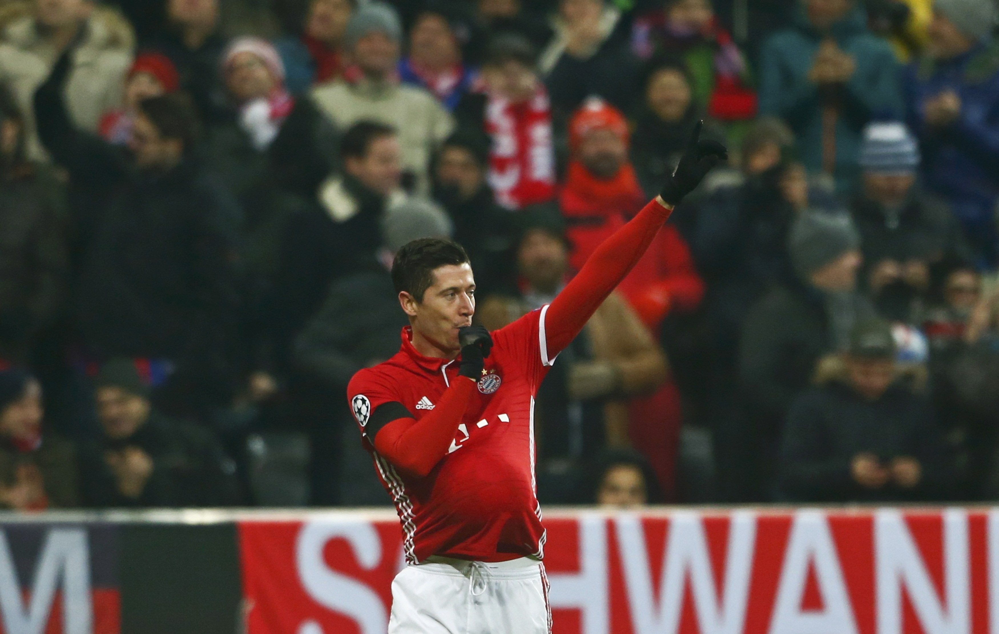 Lewandowski sút phạt giúp Bayern đánh bại Atletico ảnh 6 Lewandowski sut phat giup Bayern danh bai Atletico anh 6